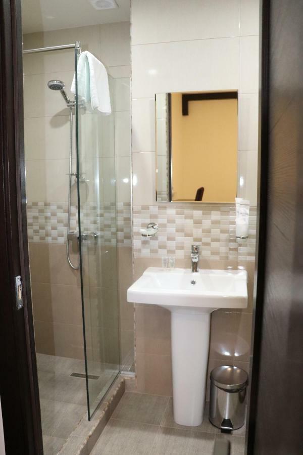 Yerevan Centre Hotel Exterior photo